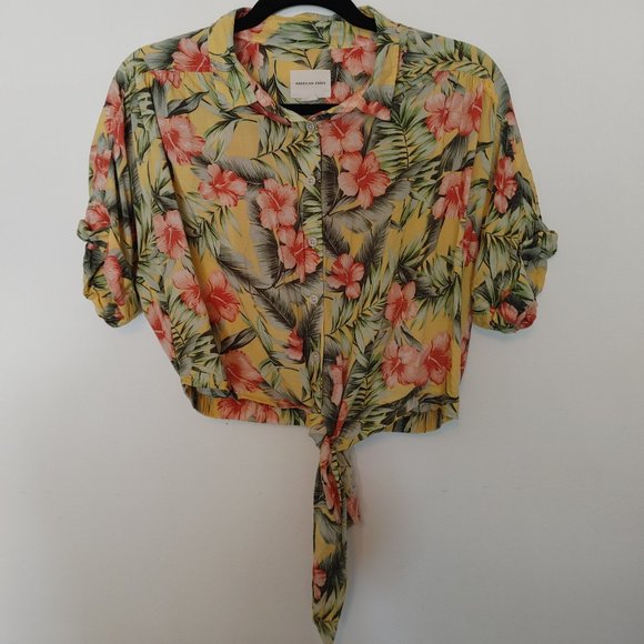 American Eagle Tie Front Yellow Hawaiian Cropped Shirt Size Medium - Picture 1 of 3